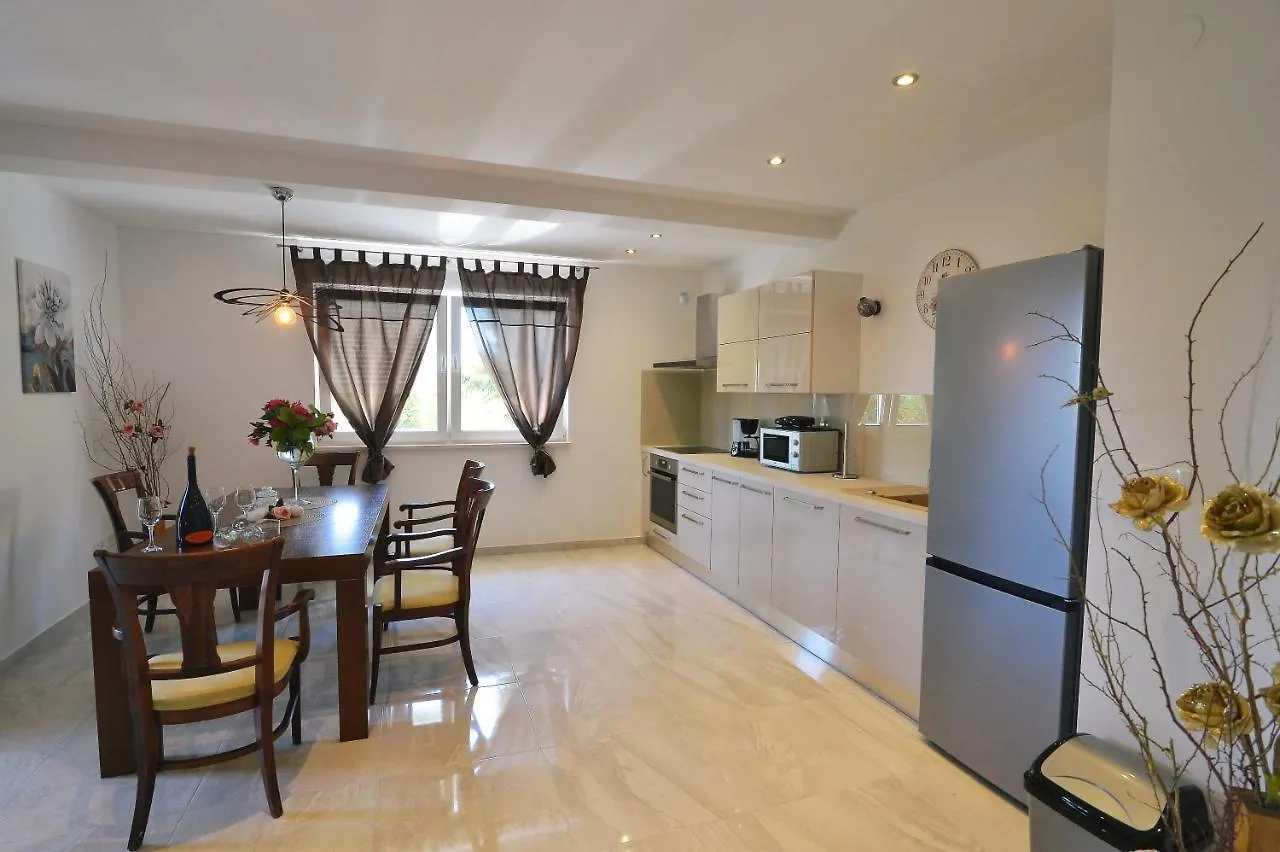 Apartman Apt3 - Villa Perla With Swimming Pool, Lovran - Opatija Horvátország